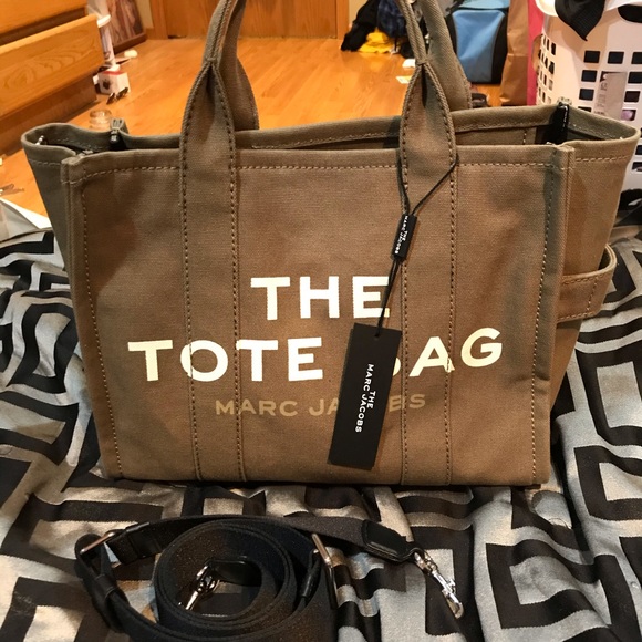 marc jacobs poshmark